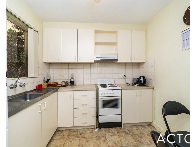 4/90 Wanneroo Road, Yokine WA 6060