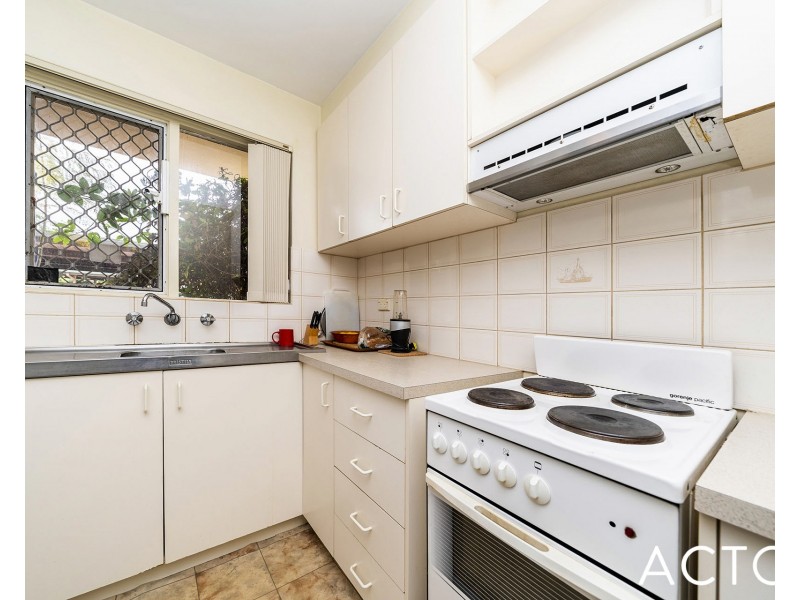 4/90 Wanneroo Road, Yokine WA 6060