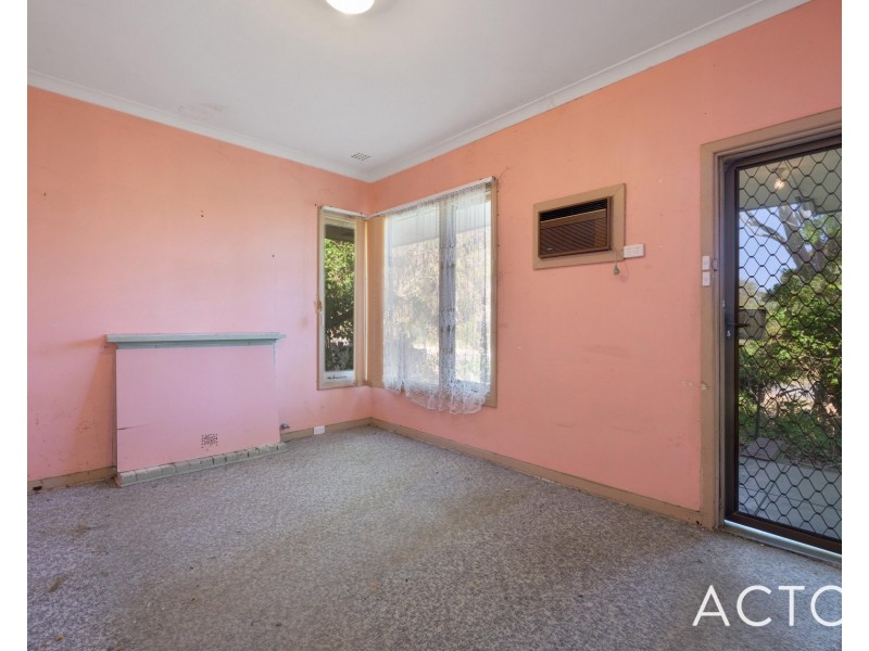 29 Burridge Way, Hamilton Hill WA 6163