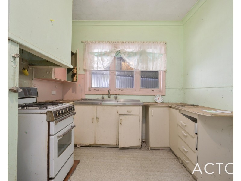 29 Burridge Way, Hamilton Hill WA 6163