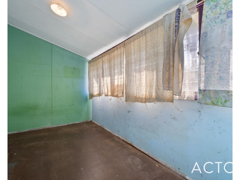 29 Burridge Way, Hamilton Hill WA 6163