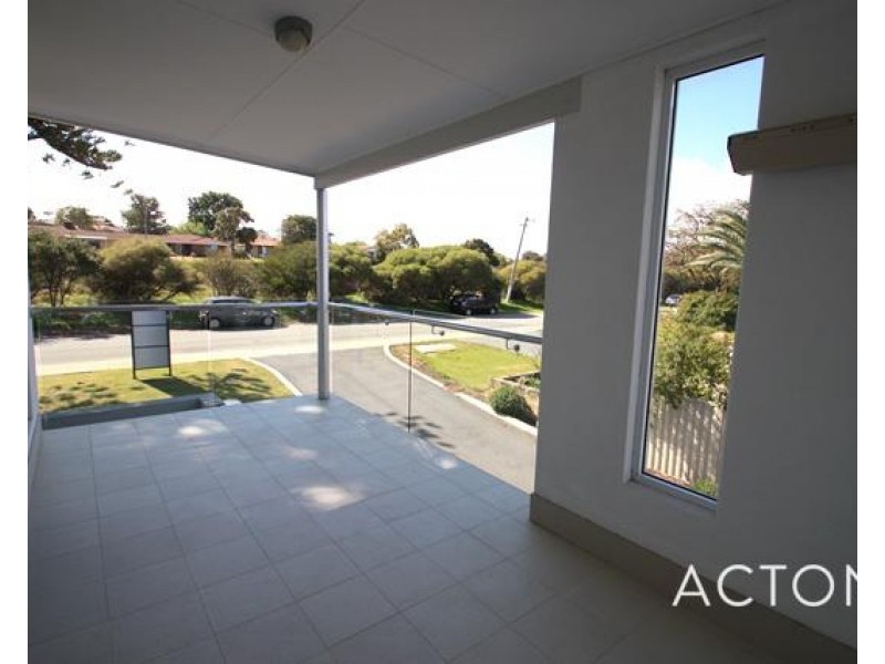 2/7 Goldsmith Road, Spearwood WA 6163