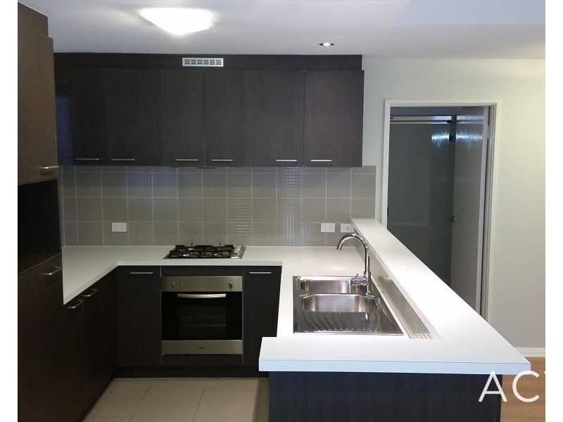 27/2 Stockton Bend, Cockburn Central WA 6164