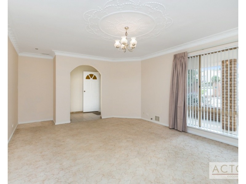 67 Barrington Street, Munster WA 6166