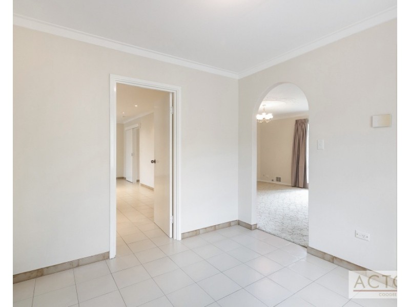 67 Barrington Street, Munster WA 6166