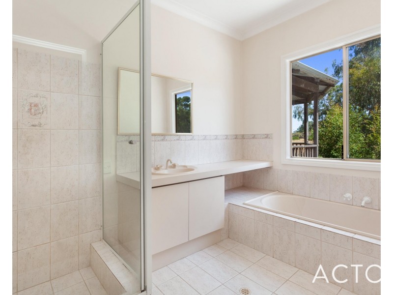 100 Verna Court, Cockburn Central WA 6164