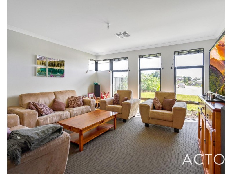 43 Yakas Chase, Spearwood WA 6163