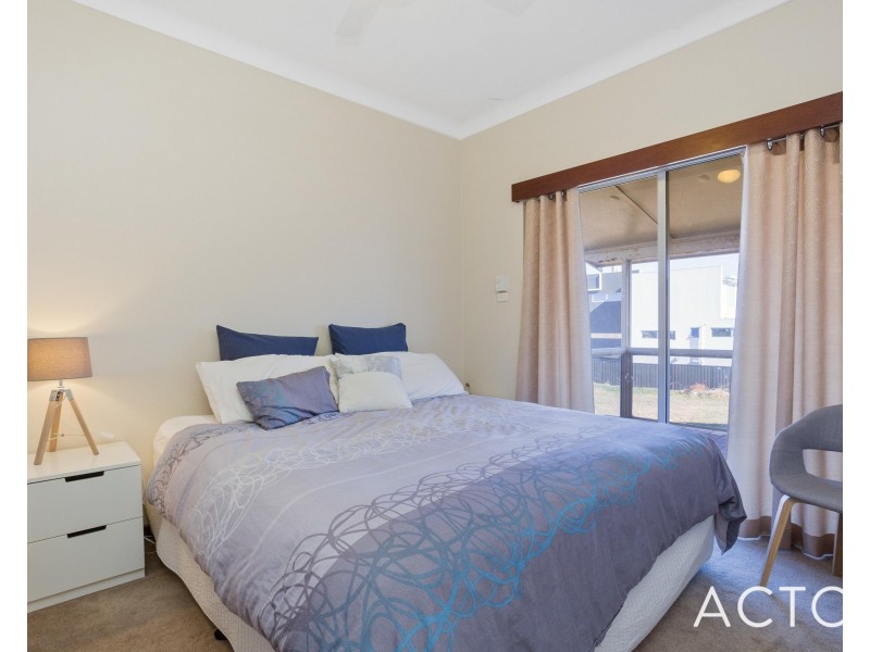 39 Beach Road, Coogee WA 6166