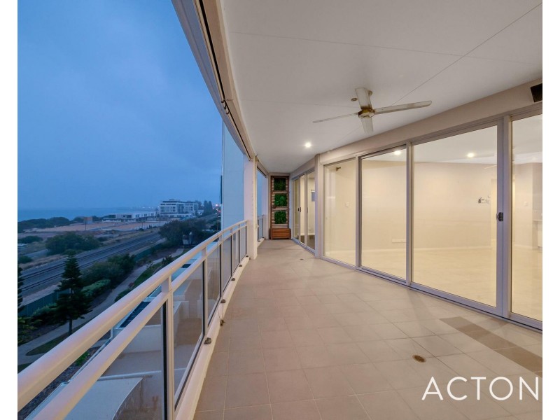 16/52 Rollinson Road, North Coogee WA 6163