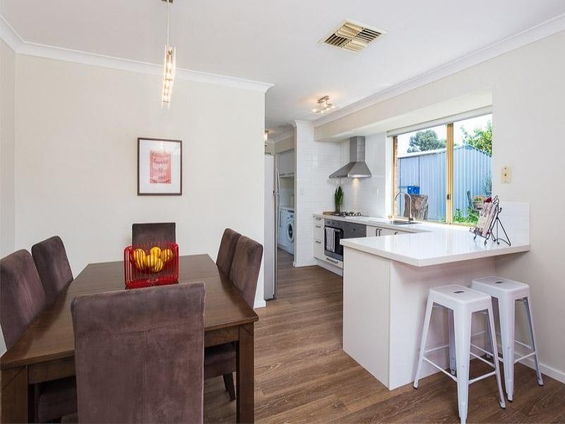 9 Grassbird Loop, Yangebup WA 6164