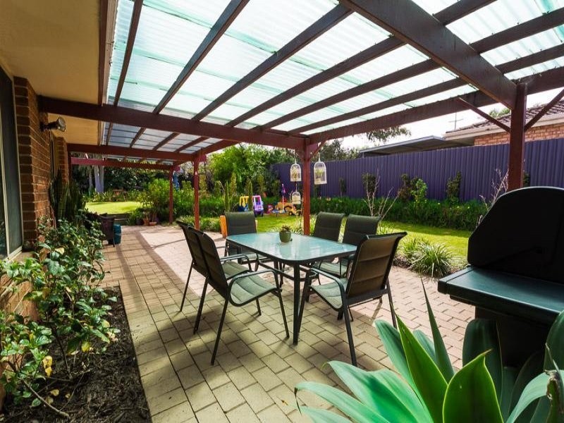 9 Grassbird Loop, Yangebup WA 6164