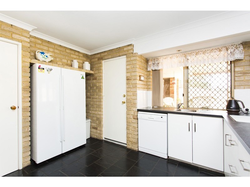 10 Dover Place, Yangebup WA 6164