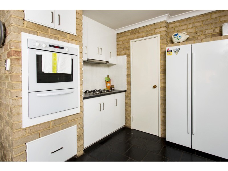 10 Dover Place, Yangebup WA 6164