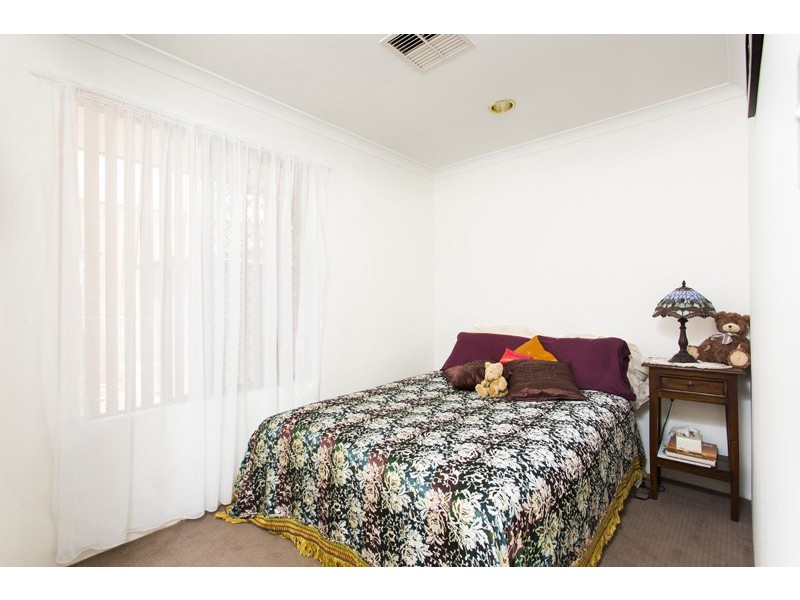 10 Dover Place, Yangebup WA 6164