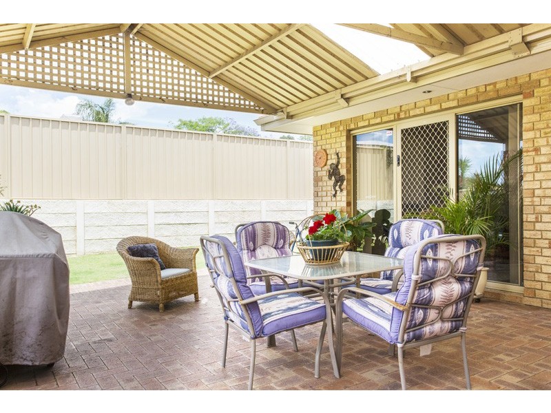 10 Dover Place, Yangebup WA 6164