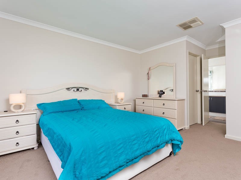 30 Camden Boulevard, Aubin Grove WA 6164