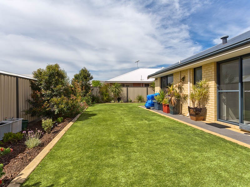 30 Camden Boulevard, Aubin Grove WA 6164