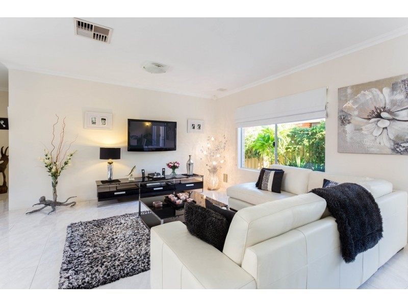 65 Peregrine Circle, Beeliar WA 6164