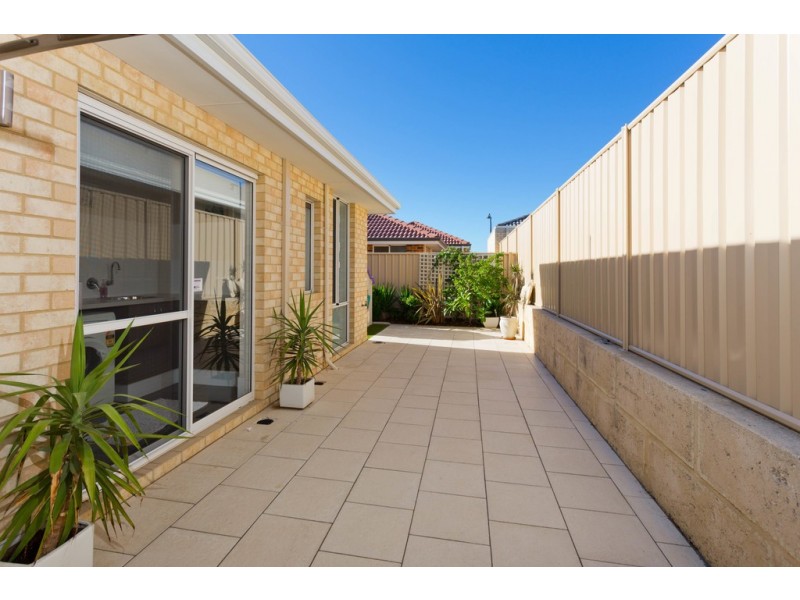 65 Peregrine Circle, Beeliar WA 6164