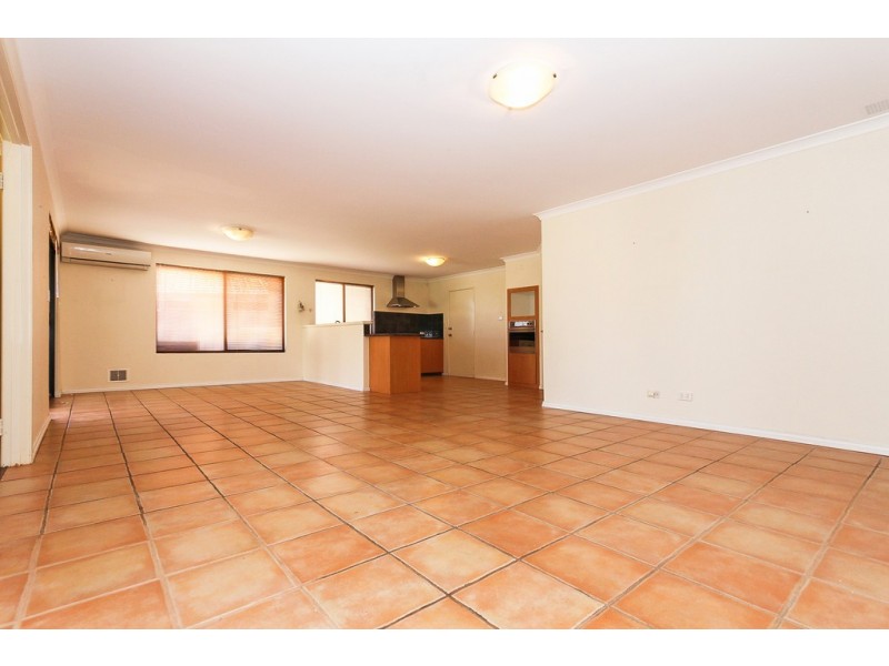 20 The Lakes Boulevard, Jandakot WA 6164