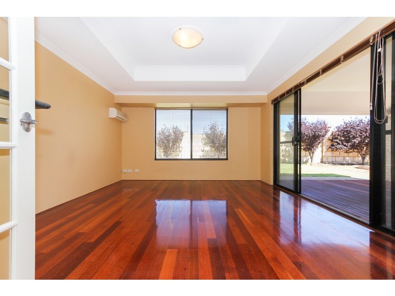 20 The Lakes Boulevard, Jandakot WA 6164