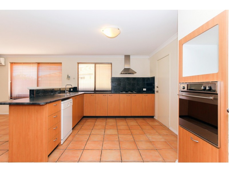 20 The Lakes Boulevard, Jandakot WA 6164