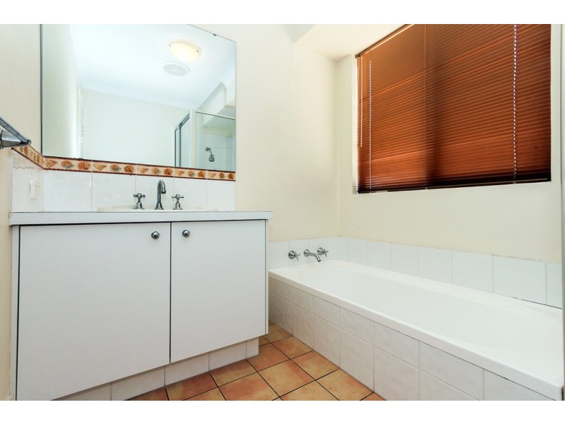 20 The Lakes Boulevard, Jandakot WA 6164