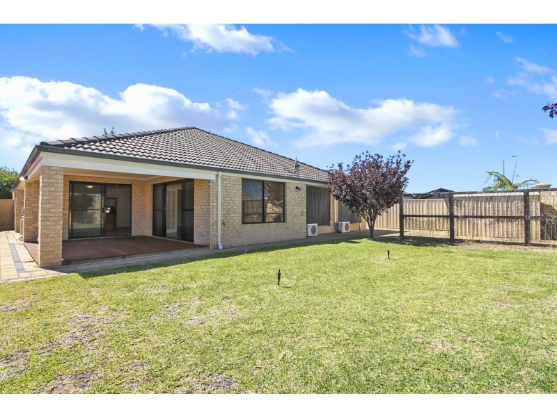20 The Lakes Boulevard, Jandakot WA 6164