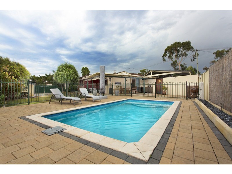 2 Bryah Court, Yangebup WA 6164