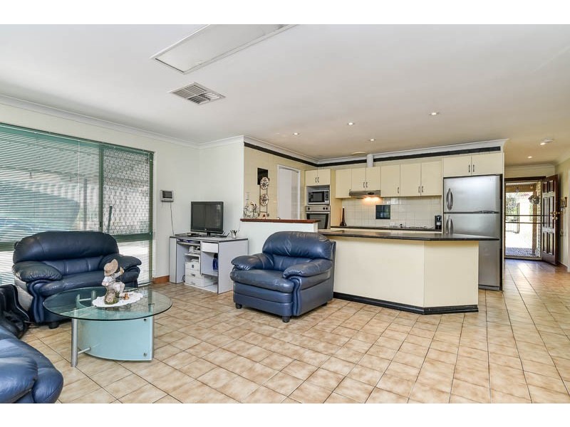 31 Bolderwood Drive, South Lake WA 6164