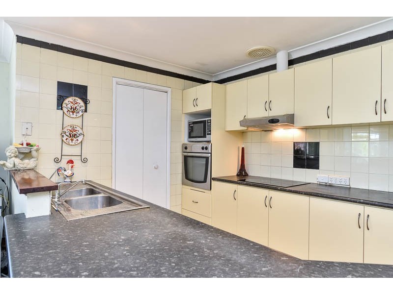 31 Bolderwood Drive, South Lake WA 6164