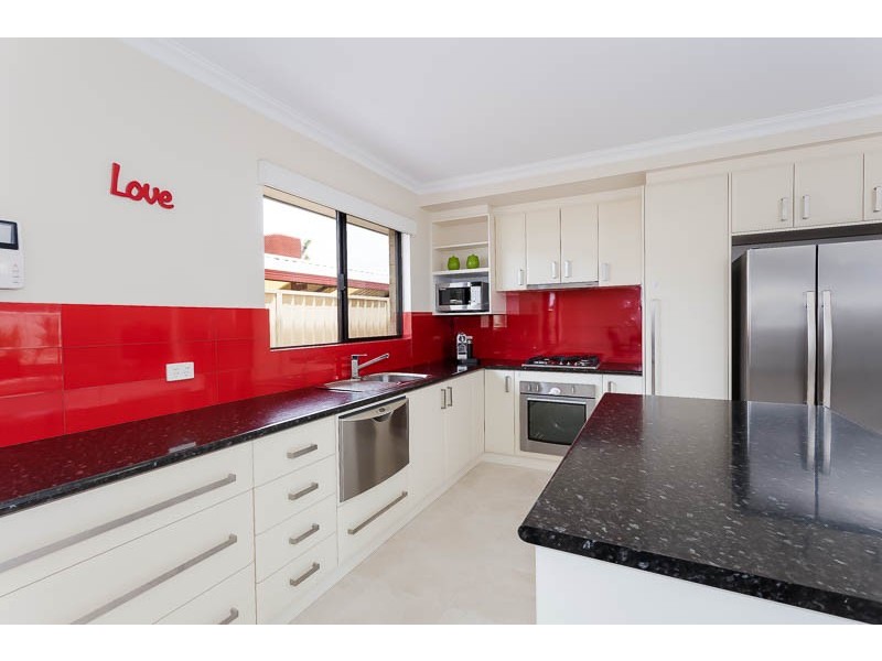 40B Crossland Way, Kardinya WA 6163