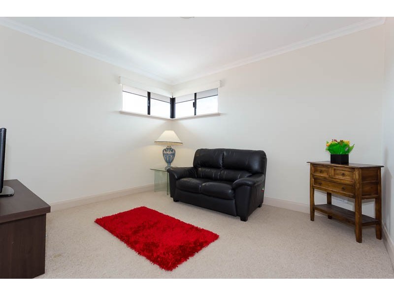 40B Crossland Way, Kardinya WA 6163