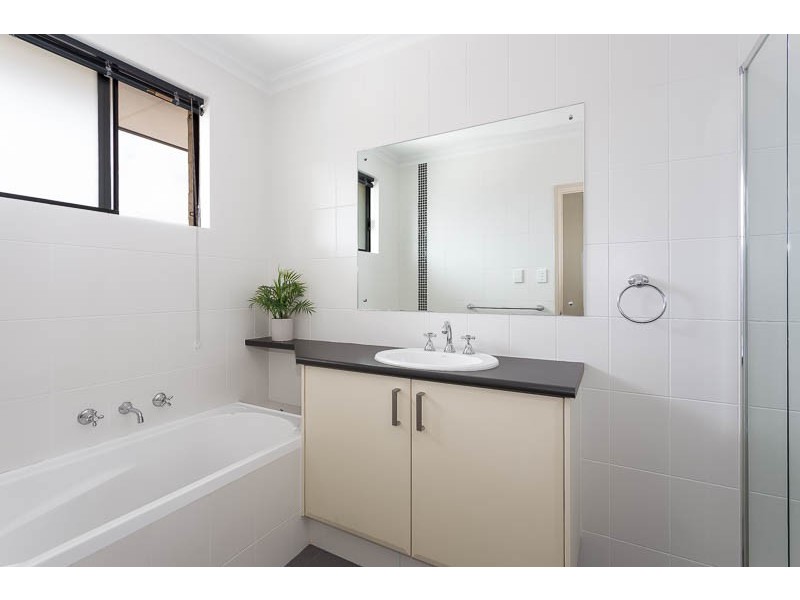 40B Crossland Way, Kardinya WA 6163