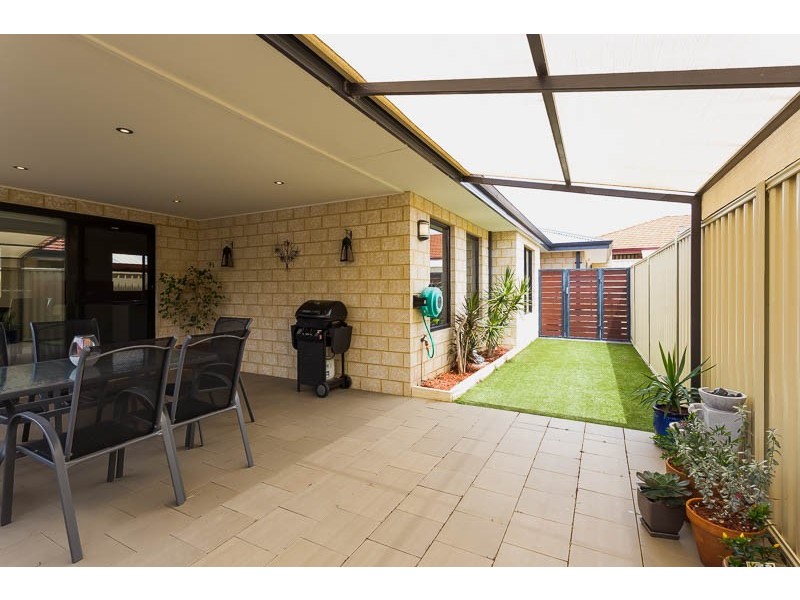 40B Crossland Way, Kardinya WA 6163