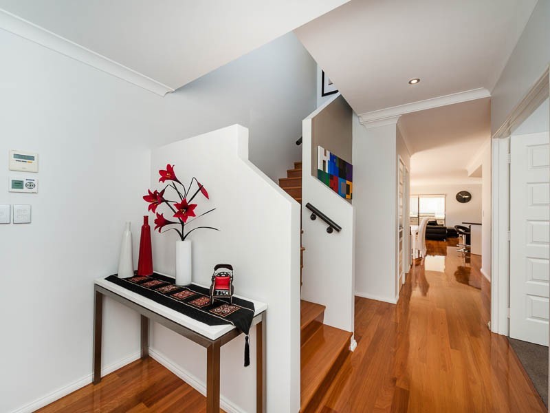 57B Crossland Way, Kardinya WA 6163