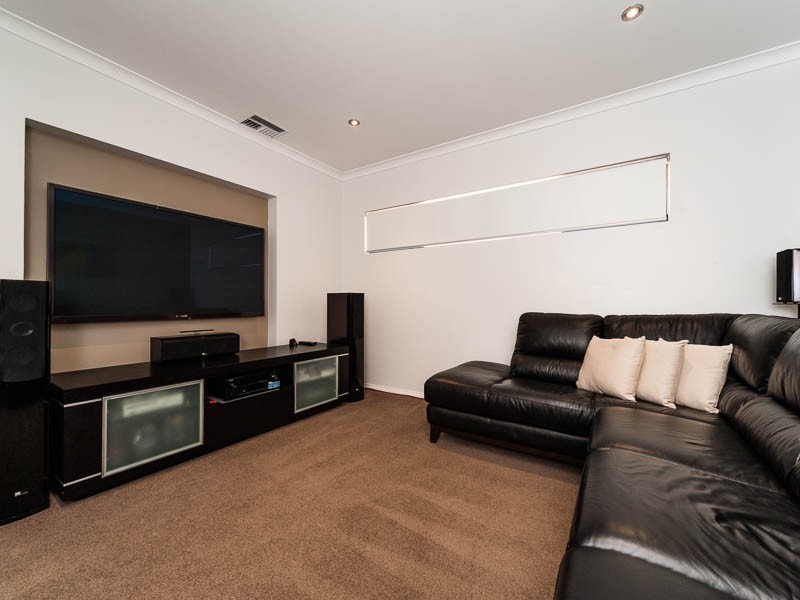 57B Crossland Way, Kardinya WA 6163