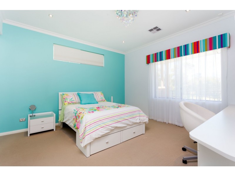 19 Weston Way, Kardinya WA 6163