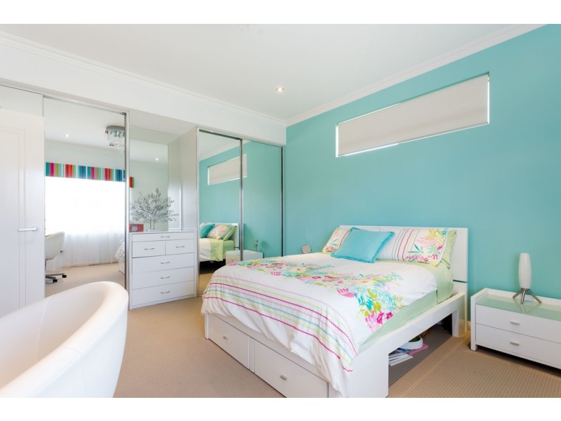 19 Weston Way, Kardinya WA 6163