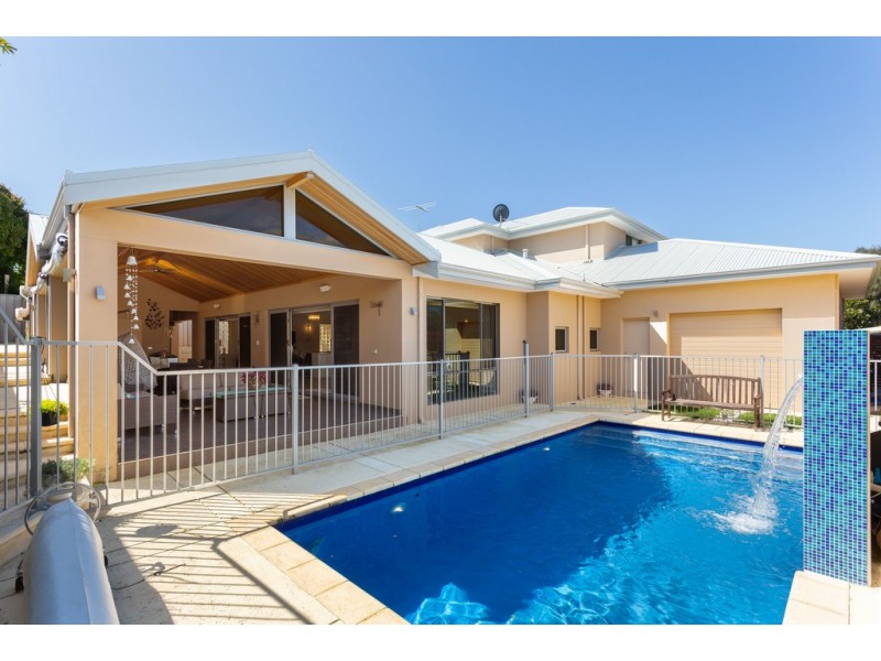 19 Weston Way, Kardinya WA 6163
