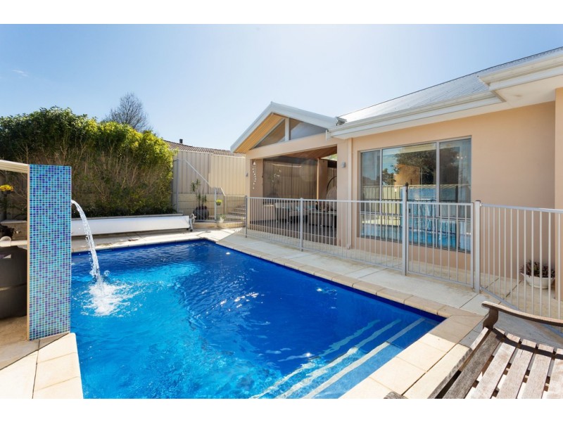 19 Weston Way, Kardinya WA 6163