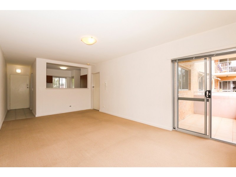 27/15 Friar John Way, Coolbellup WA 6163