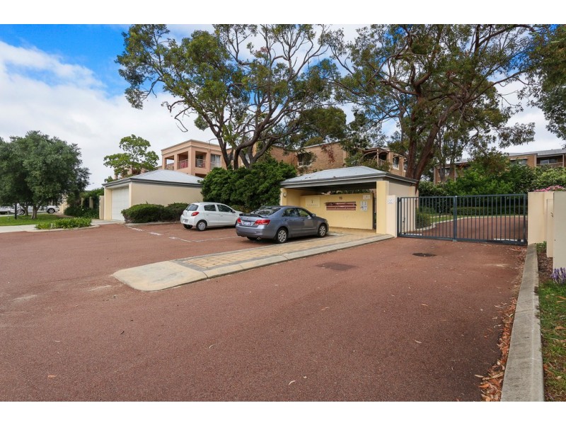 27/15 Friar John Way, Coolbellup WA 6163