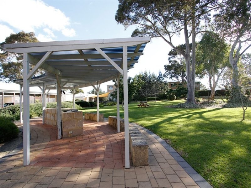 27/15 Friar John Way, Coolbellup WA 6163