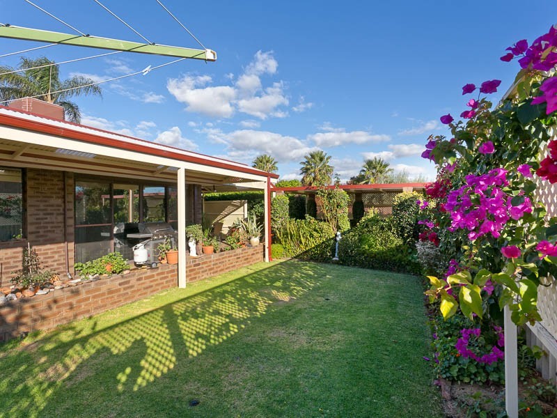 40 Weston Way, Kardinya WA 6163