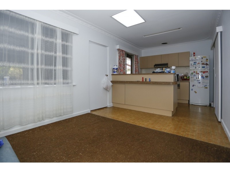 375 Russell Road, Munster WA 6166