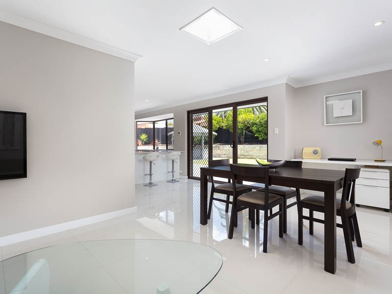 21 Sandpiper Loop, Yangebup WA 6164