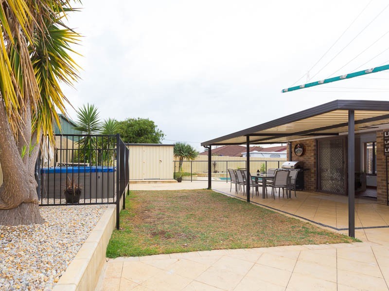 21 Sowden Drive, Samson WA 6163