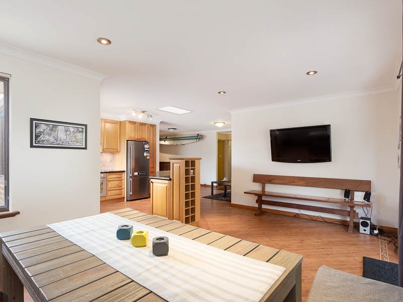 21 Sowden Drive, Samson WA 6163