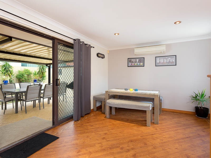 21 Sowden Drive, Samson WA 6163